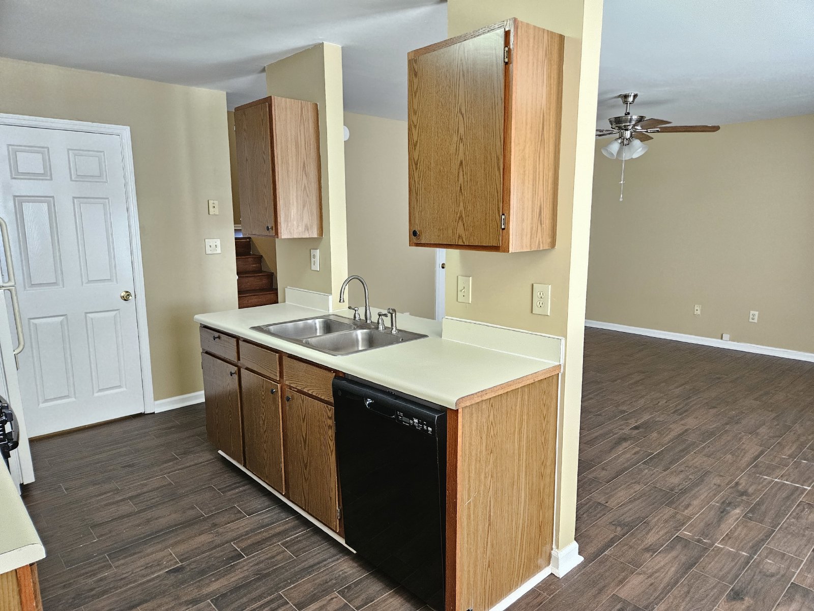 Renovated 2 bed 2.5 condo located in Marietta property image